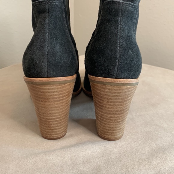 Treasure & Bond Suede Ankle Booties - Picture 3 of 9